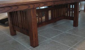 White lacquer office furniture elevates your workspace