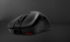 Zowie EC2-CW Testing the Best Ergonomic Wireless Mouse for CS2 and Valorant