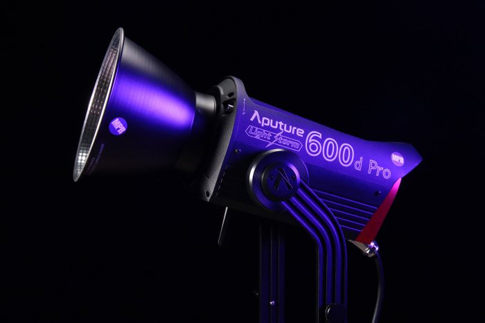 Aputure LS 600d Pro Evaluating the Highest Output Daylight LED for Video