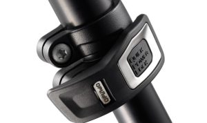 Manfrotto 055 Carbon Fiber Tripod Reviewing the Most Stable Professional Support