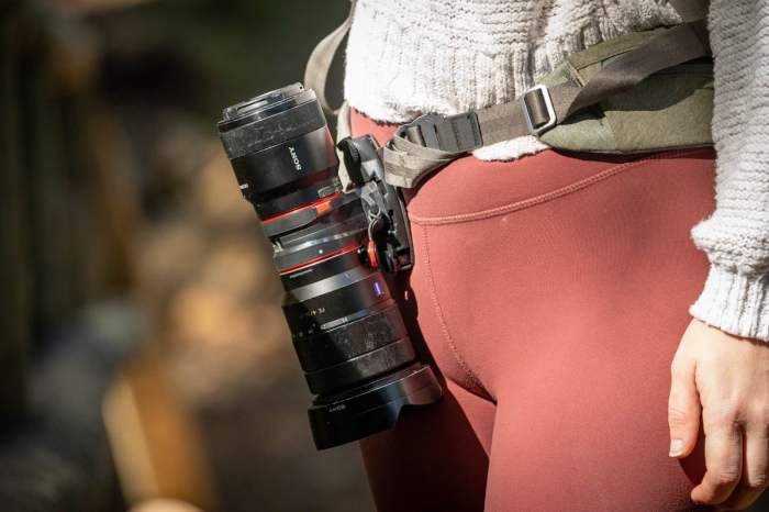 Peak Design Capture Clip v3 Testing the Best Secure Camera Carry Accessory