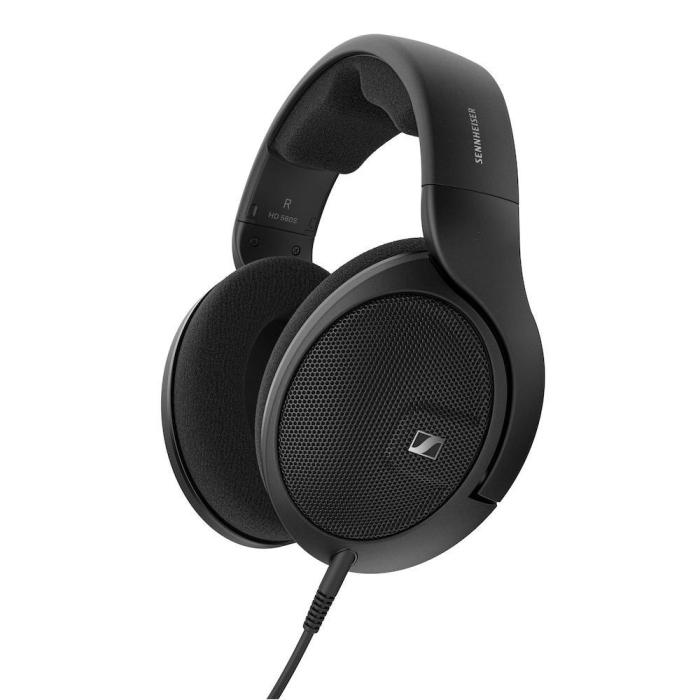 Sennheiser HD 560S Reviewing Audiophile-Grade Open-Back Headphones for Gaming
